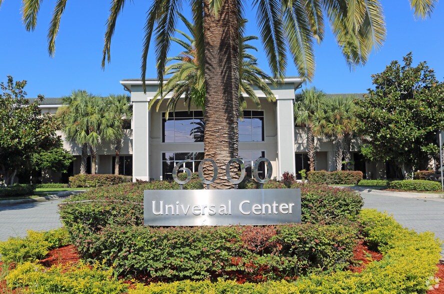 6000 Turkey Lake Rd, Orlando, FL à louer - Photo principale - Image 1 de 43