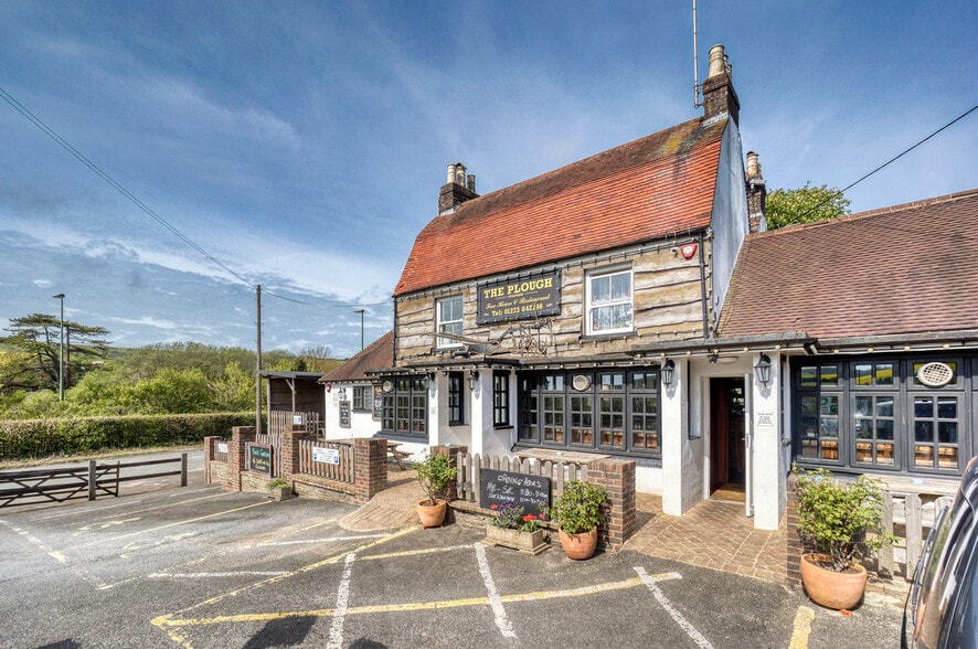 London Rd, Pyecombe for lease - Building Photo - Image 3 of 11