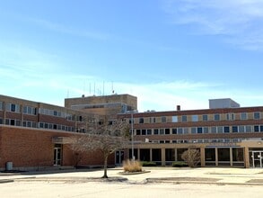 2400 N Rockton Ave, Rockford, IL for lease Building Photo- Image 2 of 12