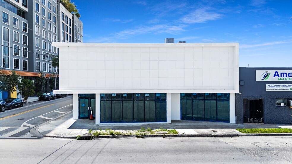 300 NW 29th St, Miami, FL à louer - Photo du bâtiment - Image 3 de 9