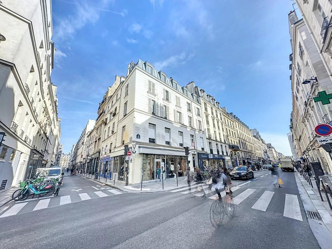 86 Rue De Turenne, Paris for sale Building Photo- Image 1 of 5