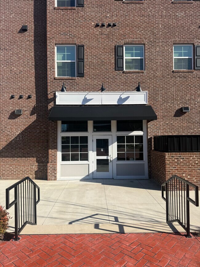 Plus de détails pour 800 Gathering Park Cir, Cary, NC - Bureau/Commerce de détail à louer
