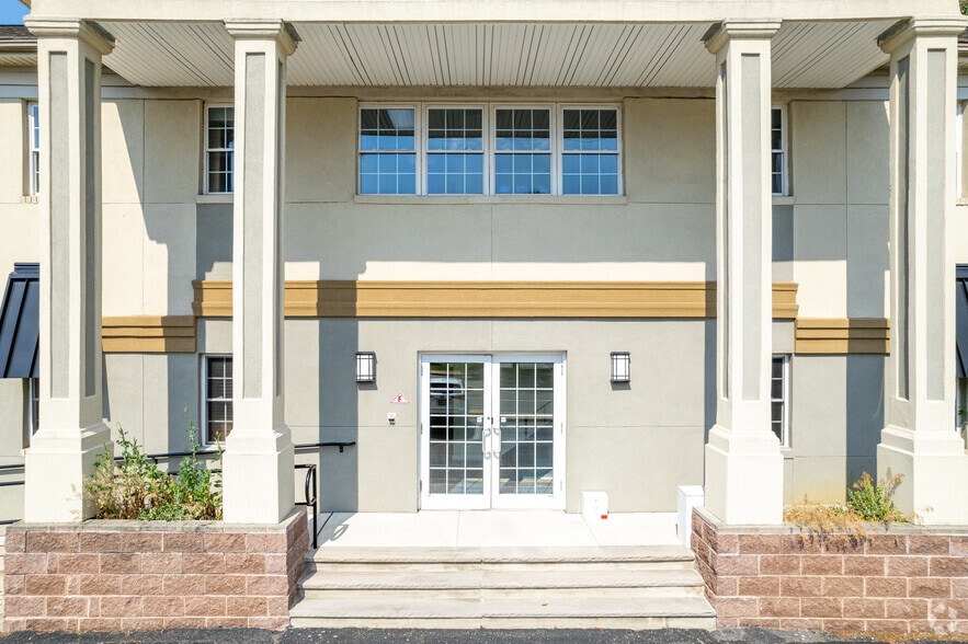 540 Lacey Rd, Forked River, NJ à louer - Photo du bâtiment - Image 3 de 25