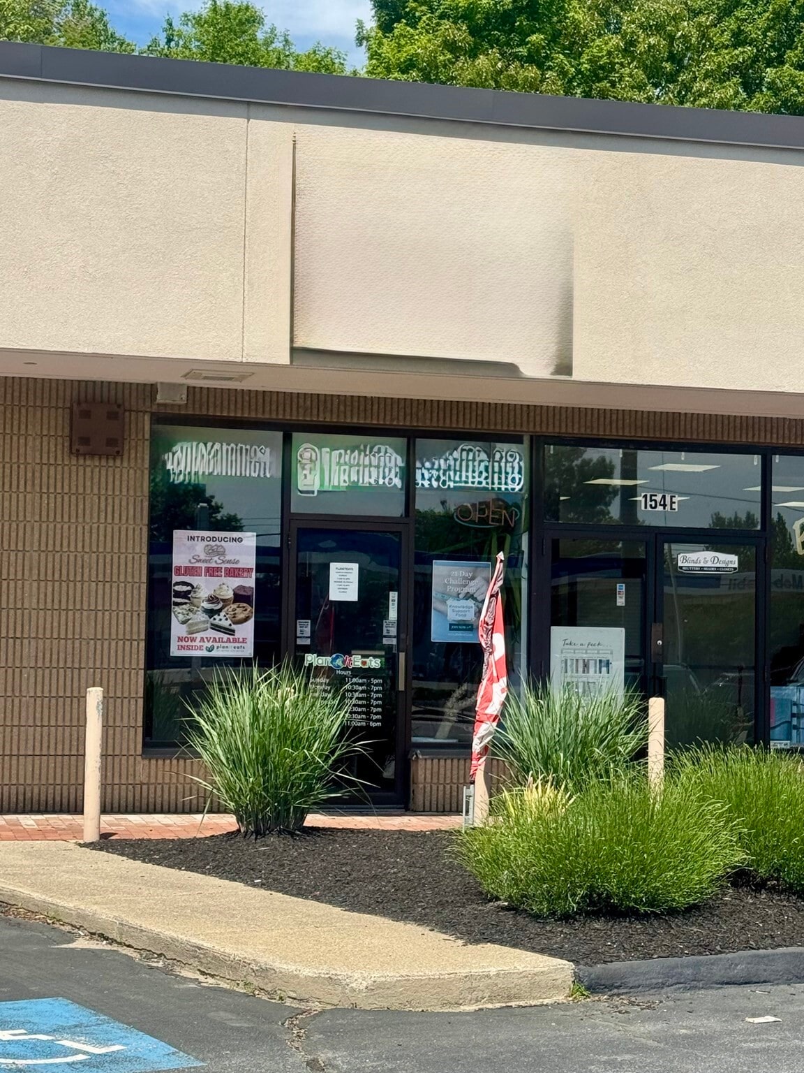 154 Faunce Corner Rd, North Dartmouth, MA for lease Interior Photo- Image 1 of 11