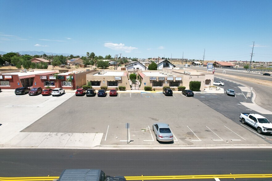 12064 Jacaranda Ave, Hesperia, CA à louer - Photo du bâtiment - Image 2 de 17