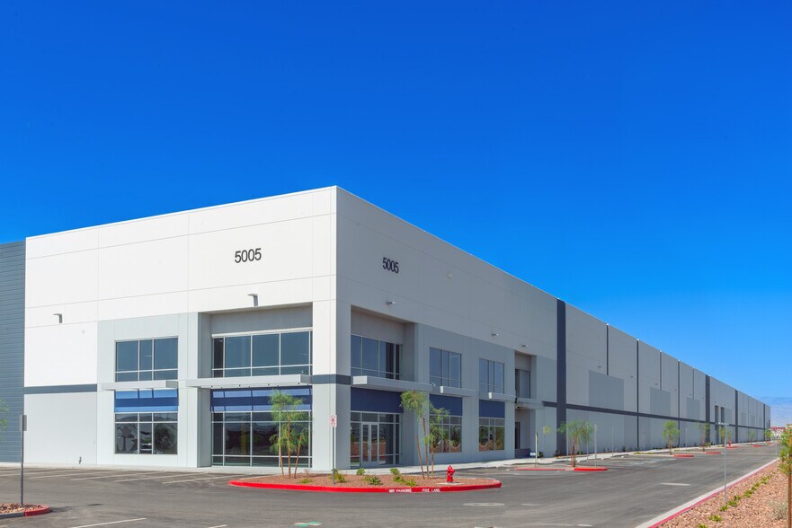 5005 E North Belt Rd, Las Vegas, NV à louer - Photo du bâtiment - Image 2 de 7