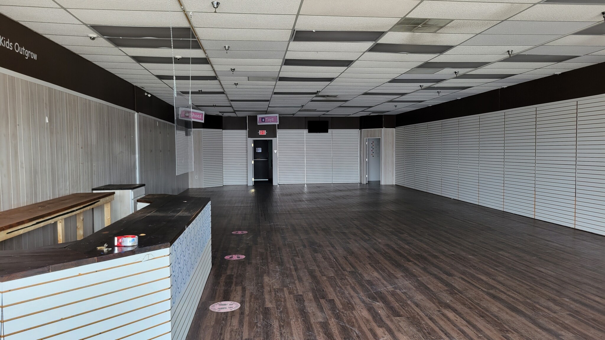 911 GRAHAM Rd, Stow, OH for lease Building Photo- Image 1 of 4