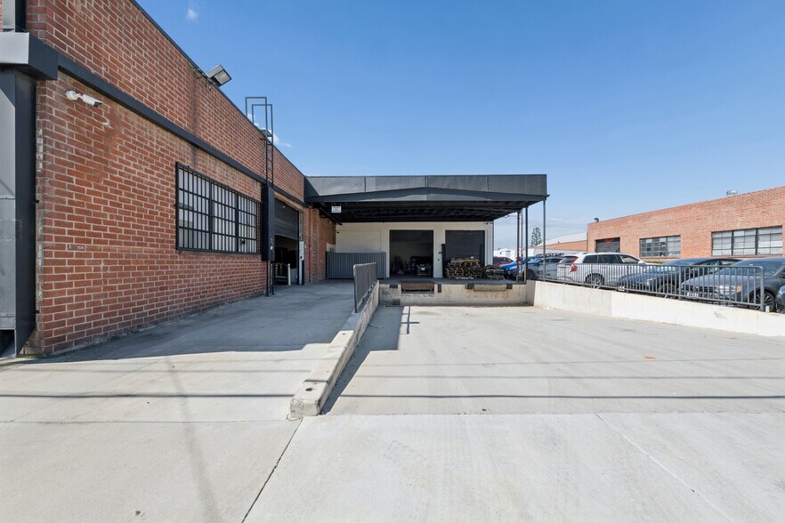 3355 W El Segundo Blvd, Hawthorne, CA à louer - Photo du bâtiment - Image 3 de 13