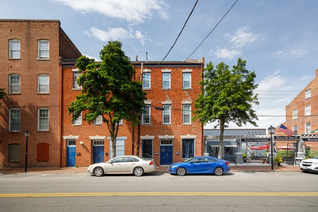 Plus de détails pour 23-25 W Old St, Petersburg, VA - Commerce de détail à vendre