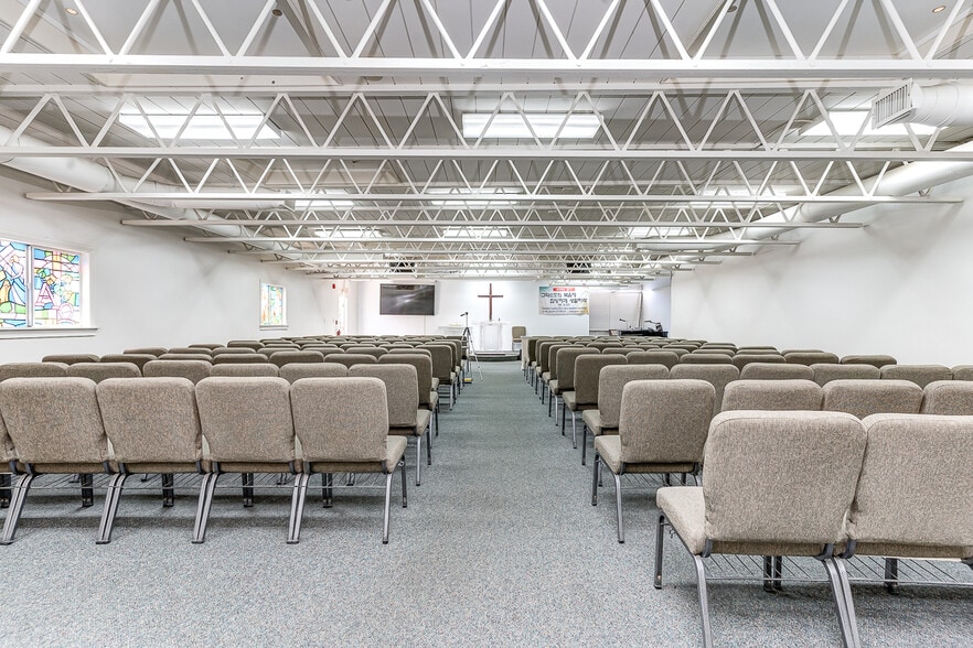 2261 N Orange Olive Rd, Orange, CA for sale - Building Photo - Image 3 of 18