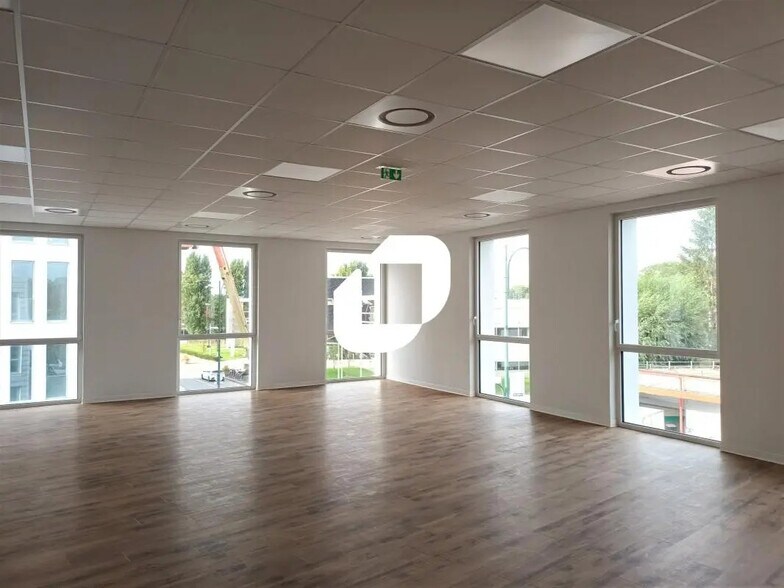 Commerce de détail dans VILLENEUVE-D'ASCQ à louer - Photo intérieure - Image 3 de 7