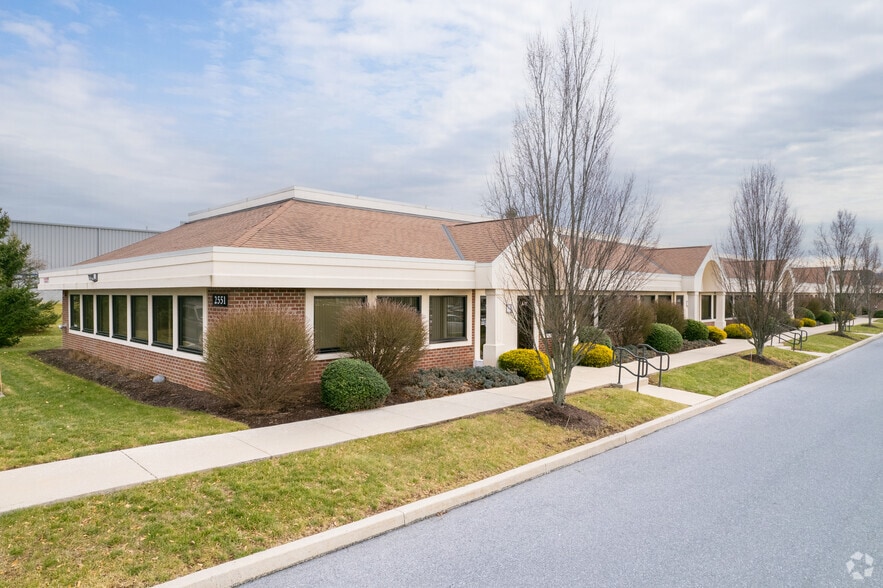 2551 Baglyos Cir, Bethlehem, PA à vendre - Photo du bâtiment - Image 2 de 4