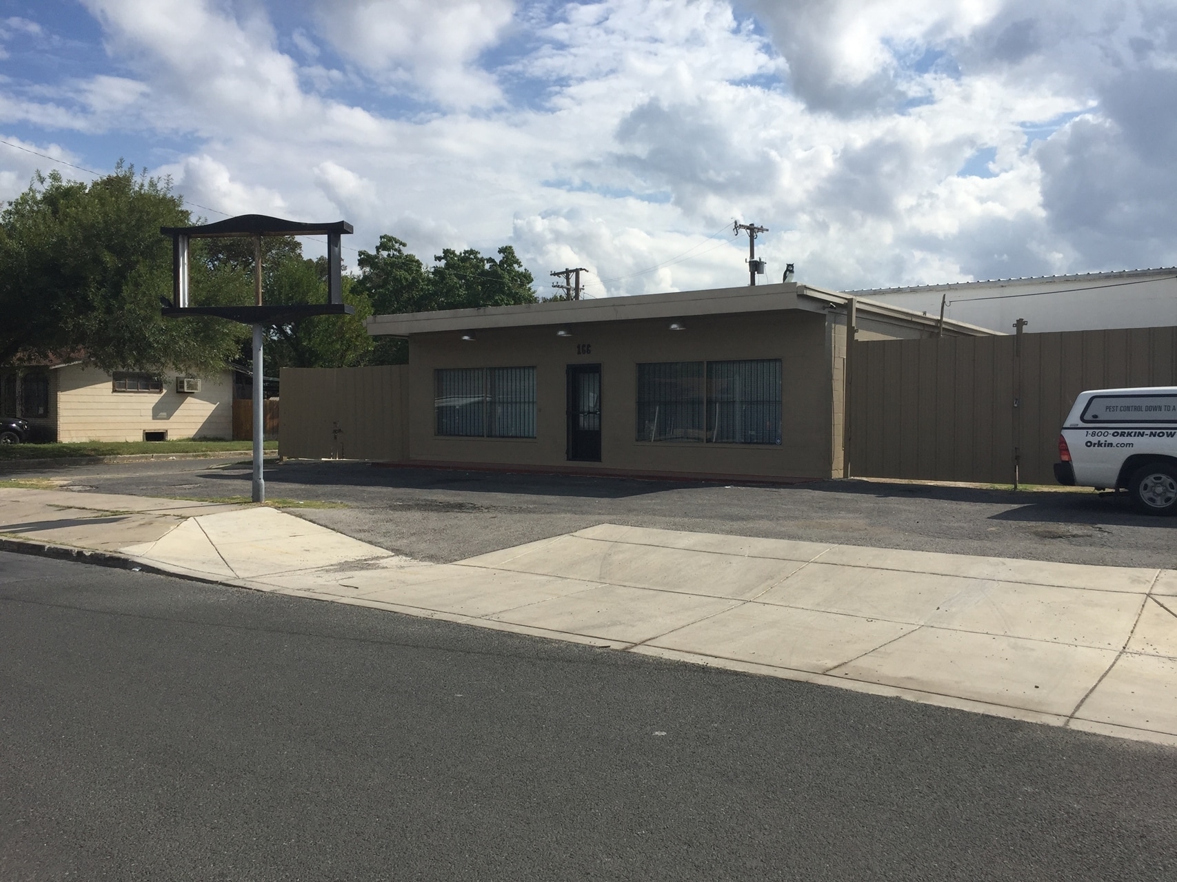 166 Haby Dr, San Antonio, TX for sale Primary Photo- Image 1 of 10