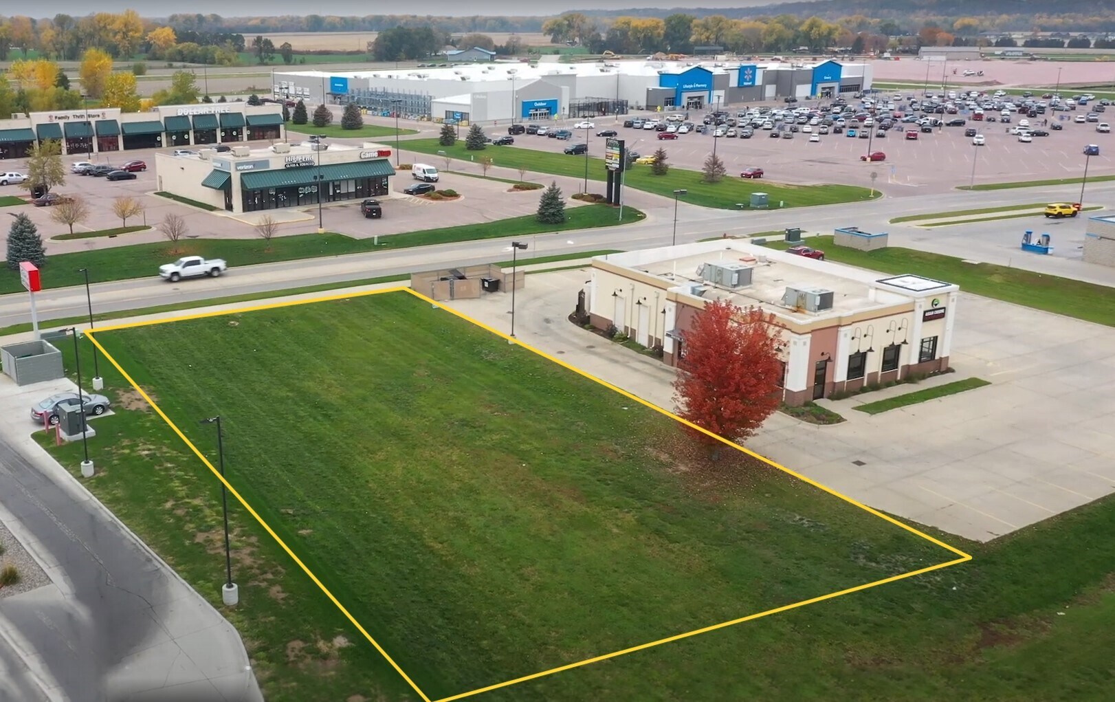 1906 Cornhusker Dr, South Sioux City, NE for lease Building Photo- Image 1 of 2