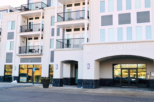 5901 NW 63rd Ter, Kansas City, MO for lease - Primary Photo - Image 1 of 3