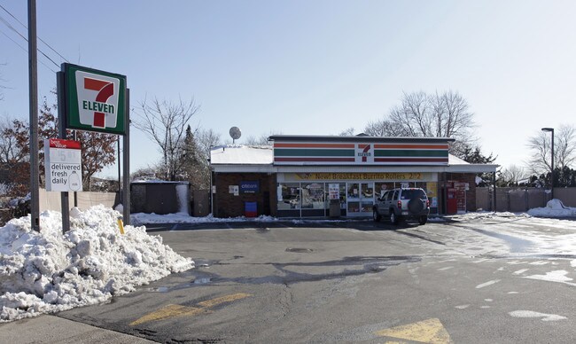 More details for 274 Bay Shore Rd, North Babylon, NY - Retail for Lease