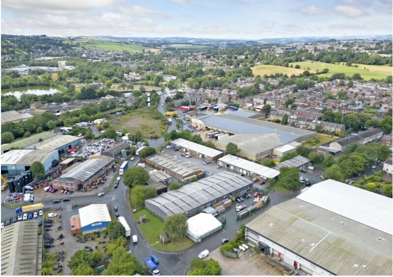 1-3 Riverside Way, Dewsbury à louer - Photo du bâtiment - Image 2 de 2