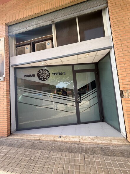 Multifamily in València, Valencia for sale - Primary Photo - Image 1 of 3