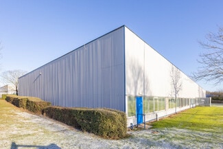 Plus de détails pour 45-46 Stapledon Rd, Peterborough - Industriel à louer