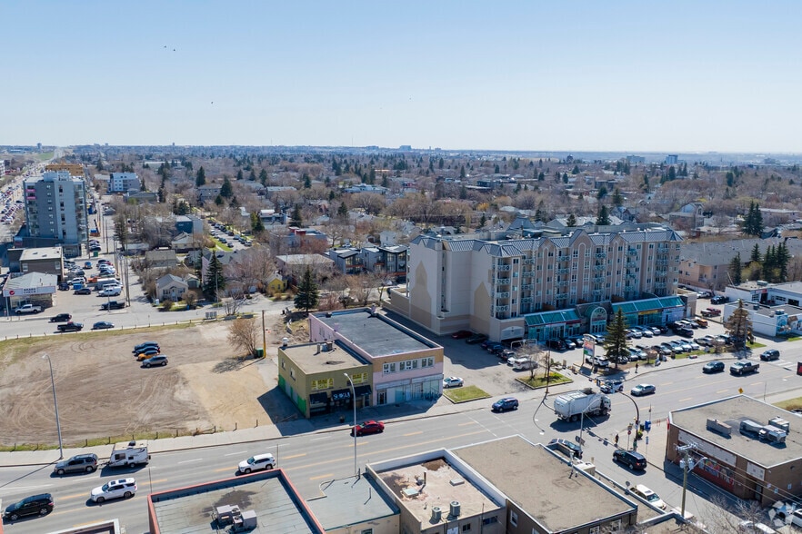 1602-1606 Centre St NE, Calgary, AB for lease - Aerial - Image 2 of 3
