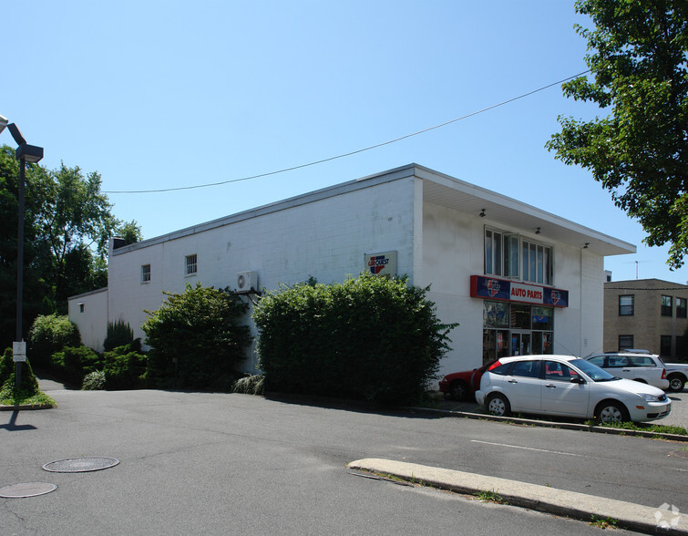 1395 Boston Post Rd, Larchmont, NY for lease - Building Photo - Image 2 of 4