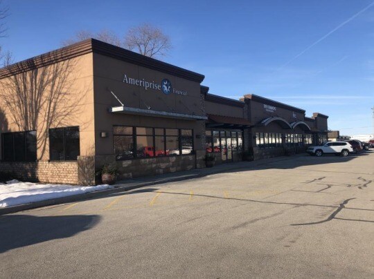 2631 Packerland Dr, Green Bay, WI for lease Primary Photo- Image 1 of 4