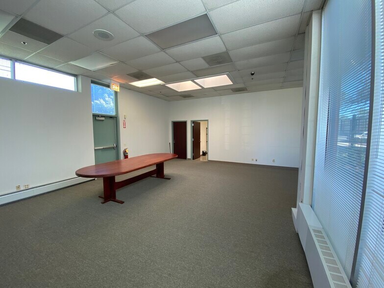 7700 Industrial Dr, Forest Park, IL à louer - Photo du bâtiment - Image 2 de 4