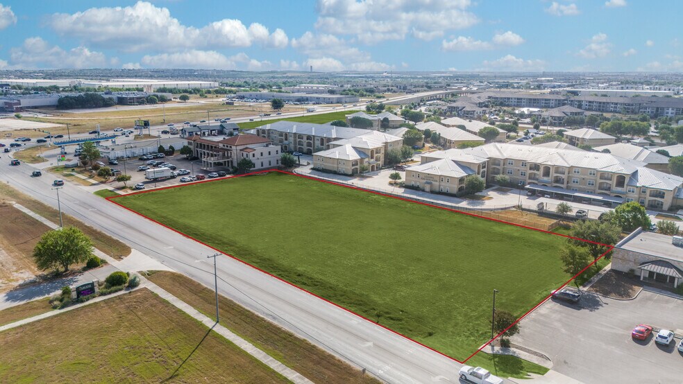 TBD E Common St, New Braunfels, TX à vendre - Photo du bâtiment - Image 2 de 4