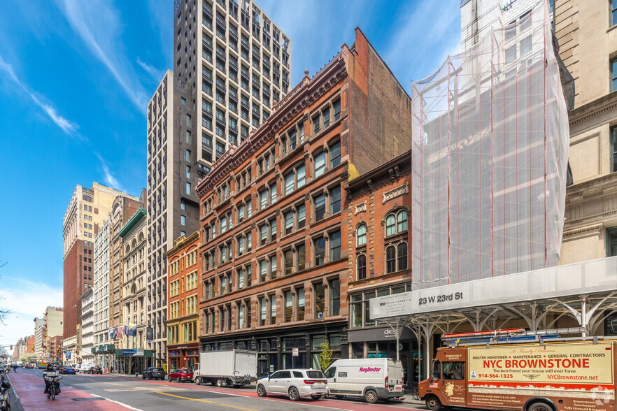 27-33 W 23rd St, New York, NY for lease - Building Photo - Image 2 of 5