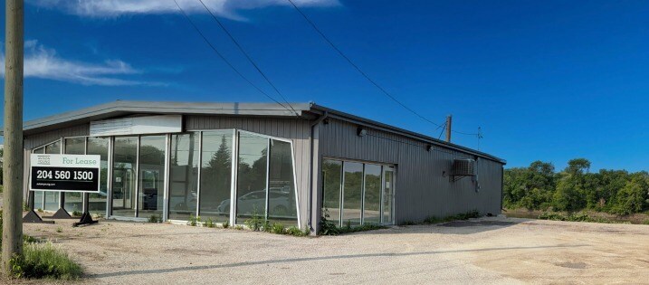 484 St Mary's Rd, Winnipeg, MB à vendre - Photo du bâtiment - Image 2 de 2