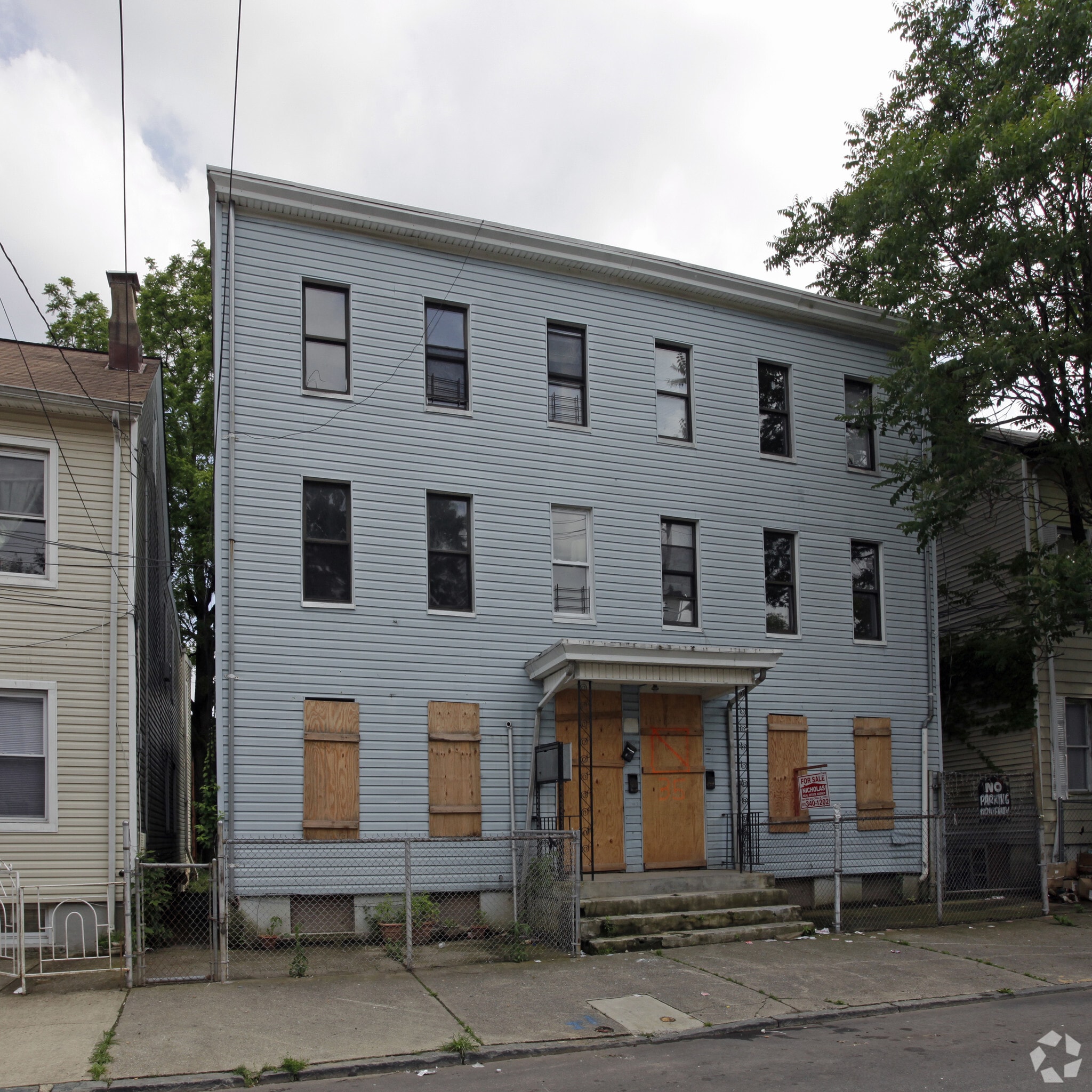 33-35 Hillman St, Paterson, NJ for sale Primary Photo- Image 1 of 4