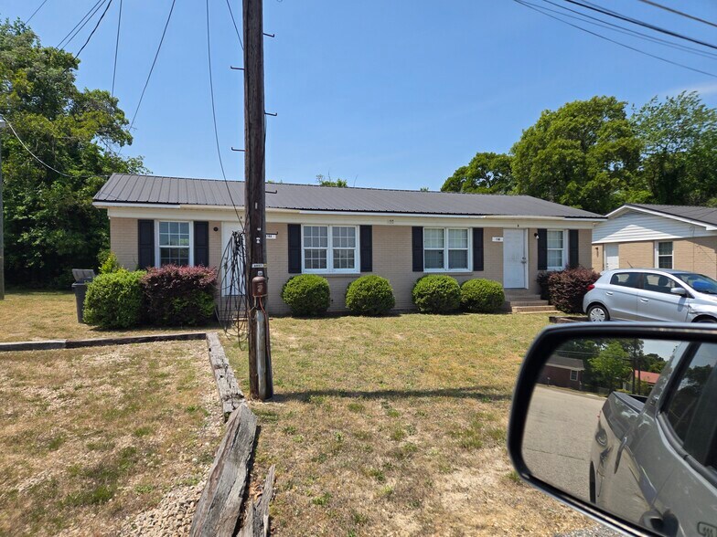 703 Lake Ave, Spring Lake, NC for sale - Primary Photo - Image 1 of 1