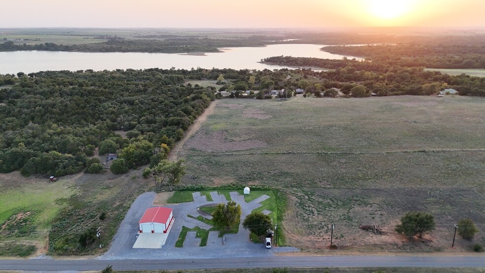 1420 Crow Roost Road, Fort Cobb, OK for sale - Building Photo - Image 3 of 23