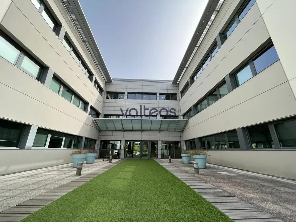 Office in Blagnac for lease Building Photo- Image 1 of 13