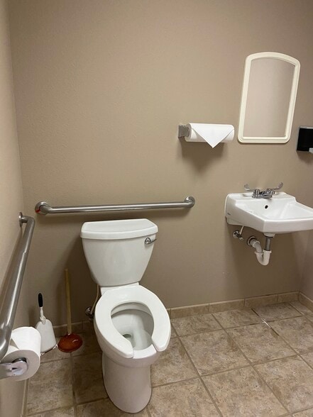 821 Beach Rd, Steinhatchee, FL for lease - Building Photo - Image 3 of 6