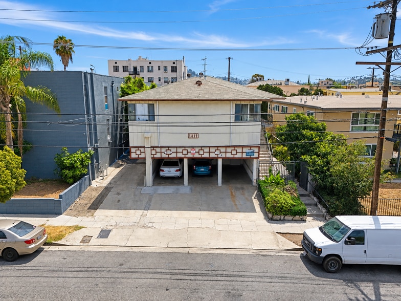 1211 N New Hampshire Ave, Los Angeles, CA à vendre - Photo du bâtiment - Image 3 de 11