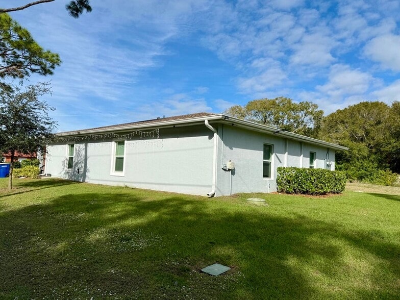 3531 S 7th St, Fort Pierce, FL for sale - Building Photo - Image 3 of 34