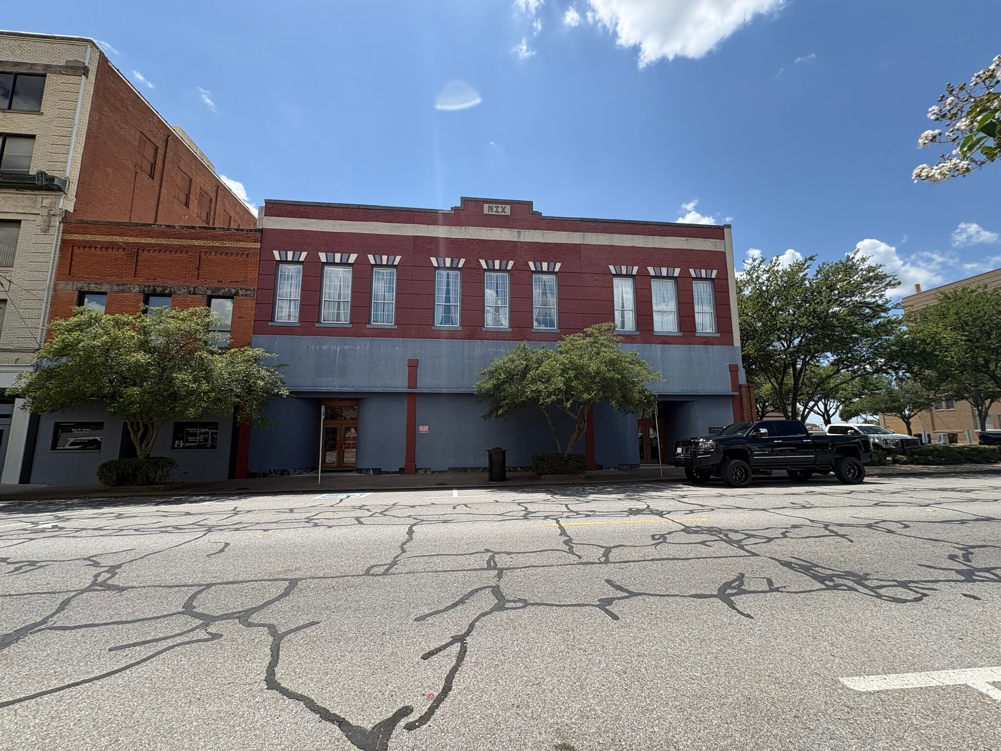 112 N Travis St, Sherman, TX for lease Interior Photo- Image 1 of 48