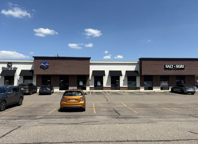 3271-3299 Rochester Rd, Troy, MI à louer - Photo du bâtiment - Image 2 de 6