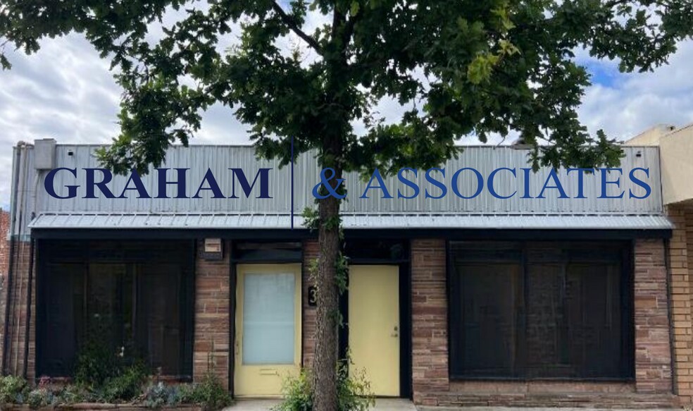 309 W Oak Ave, Visalia, CA à vendre - Photo principale - Image 1 de 3