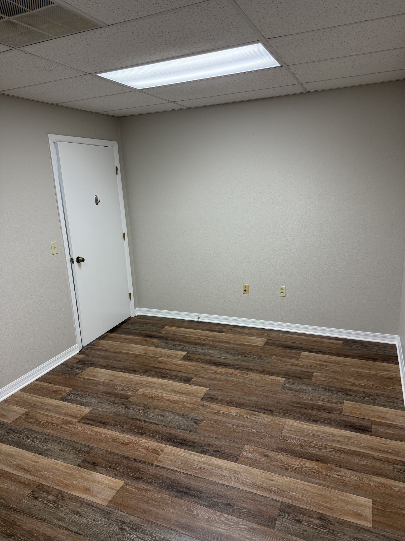 5304 S Florida Ave, Lakeland, FL à louer Photo intérieure- Image 1 de 2