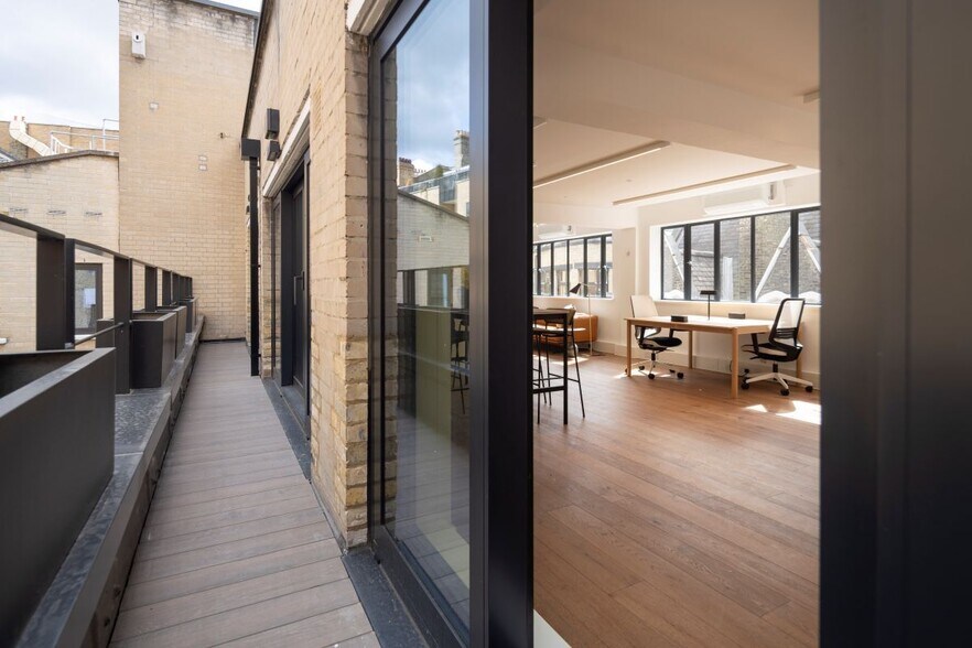 20 Fouberts Pl, Londres à louer - Photo du bâtiment - Image 3 de 9