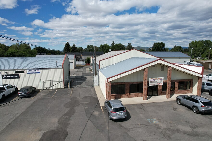 17809 E Appleway Ave, Spokane Valley, WA for lease - Primary Photo - Image 1 of 3