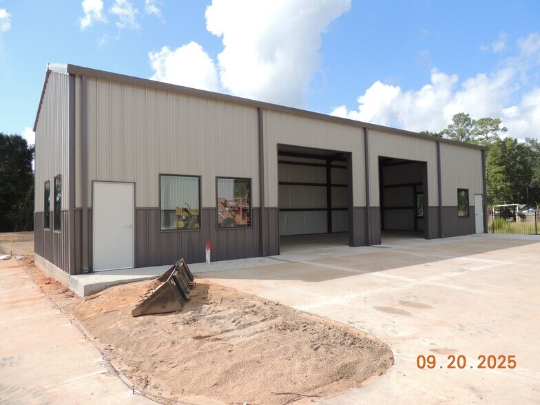 2309 Wade Cir S, Conroe, TX à vendre - Photo principale - Image 1 de 18