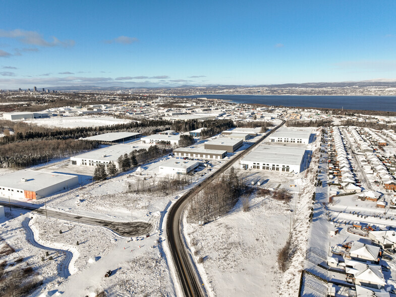 1648 Rue Des Riveurs, Lévis, QC à louer - Aérien - Image 2 de 3