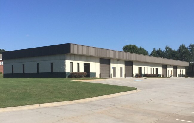 Plus de détails pour 2354 Pendley Rd, Cumming, GA - Industriel à louer