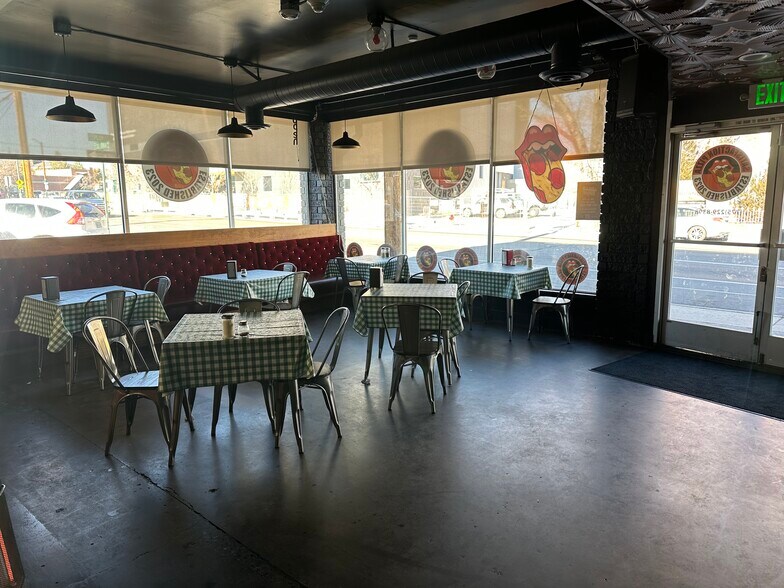 188 California Ave, Reno, NV à louer - Photo du bâtiment - Image 3 de 6