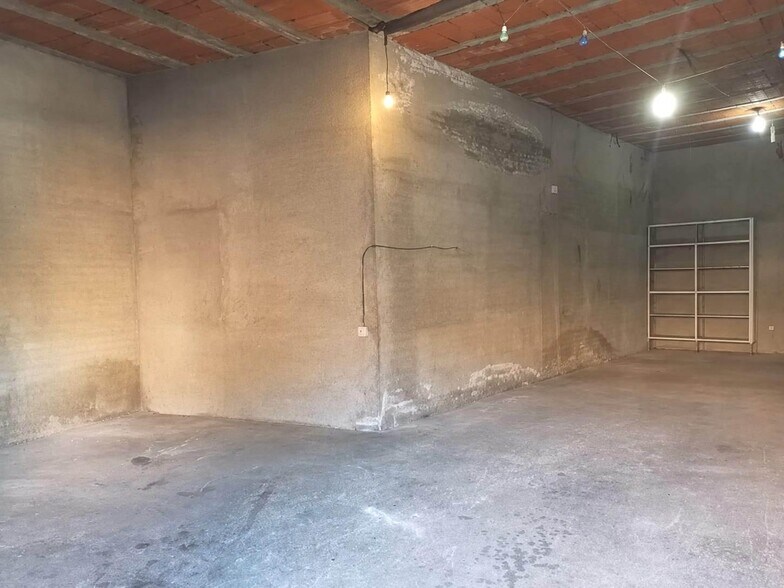 Retail in Humanes de Madrid, Madrid for lease - Interior Photo - Image 1 of 4