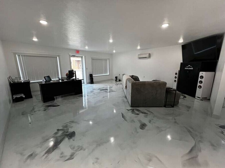 205 N Fourth St, Lynch, NE à vendre - Photo intérieure - Image 3 de 9