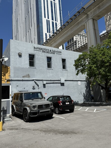 16 SW 1st Ave, Miami, FL for sale - Building Photo - Image 2 of 18